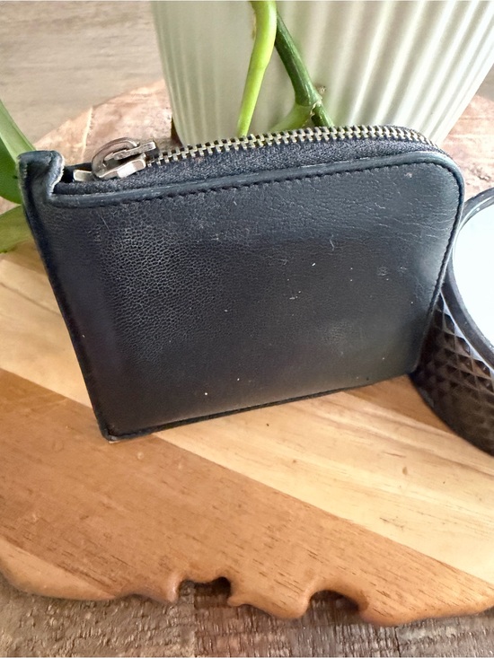 Saint Laurent Handbags - AUTHENTIC Saint Laurent Black Leather Zip Card Wallet